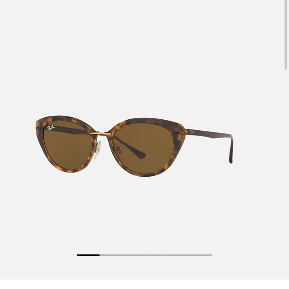 cat eye round ray ban RB 4250